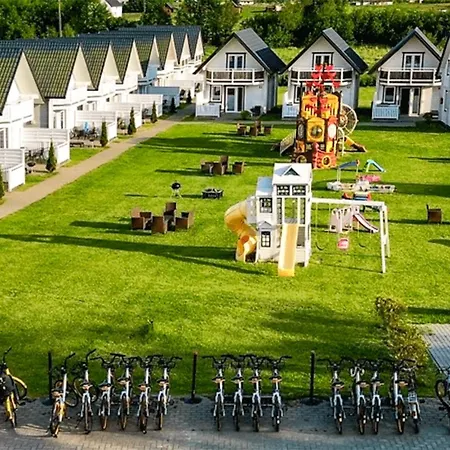 2 Bedroom Cozy In Nyaraló Sarbinowo