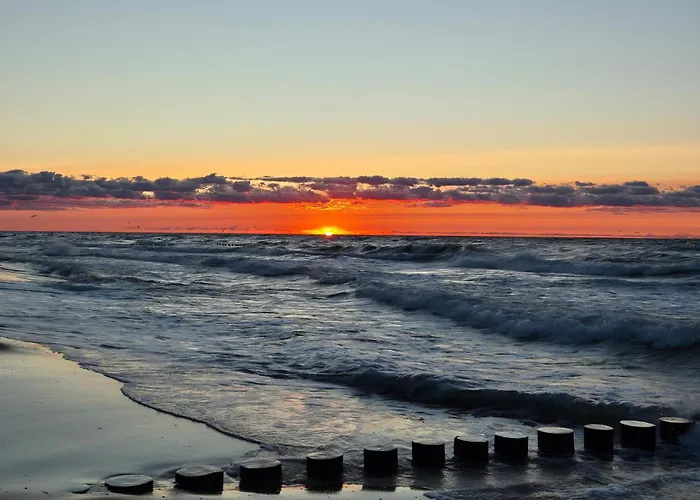 2 Bedroom Cozy In Sarbinowo